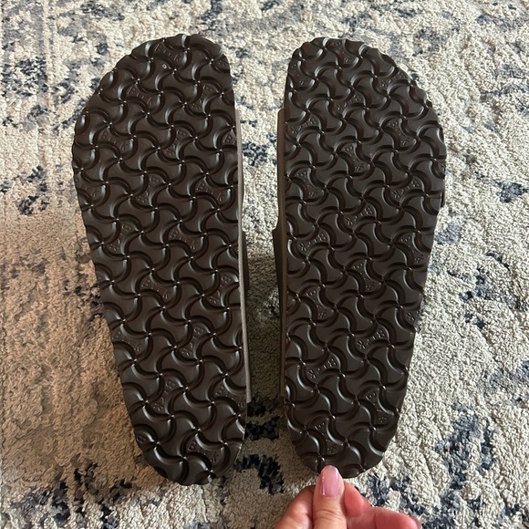 Birkenstock Arizona size 10/10.5 - Picture 4 of 4